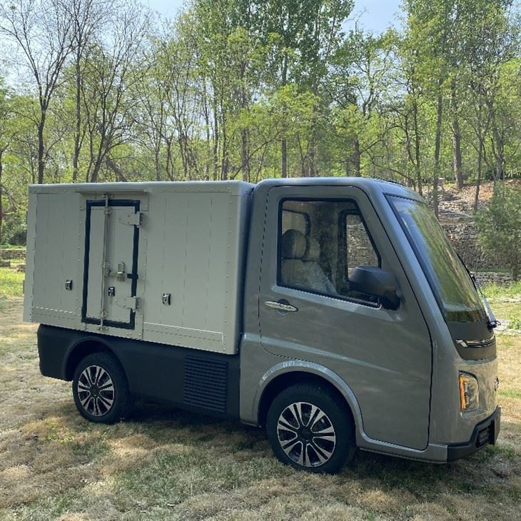 Электротранспорт Runhorse с сертификатом EEC